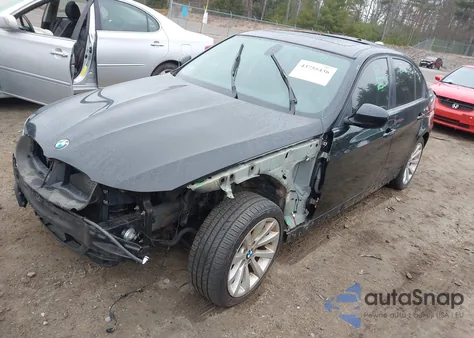 2011 BMW 328I xDrive z USA, uszkodzony, nr VIN WBAPK5G55BNN31074